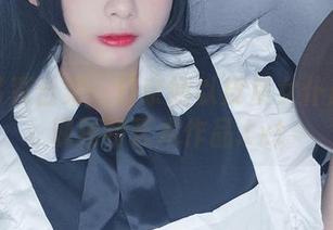 私房写真合集：日奈娇以皮质女仆形象展现独特艺术作品.txt