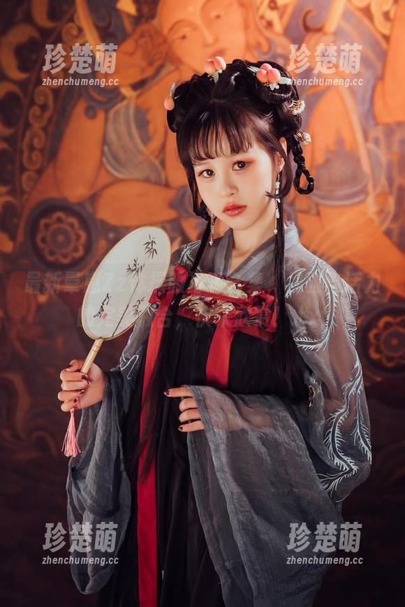 晕崽Zz 最新晕崽Zz体操服写真合集,优雅与活力的完美融合,快来欣赏!.txt