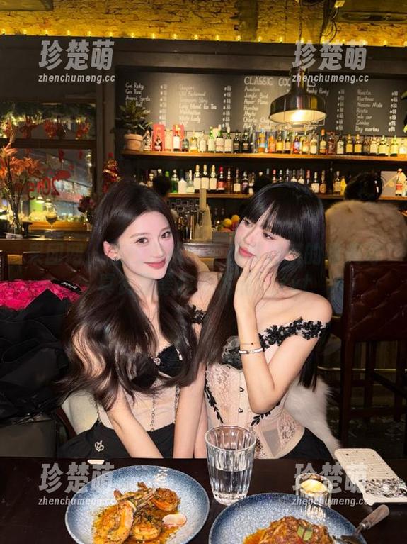 果团网-莫雅琪 果团网 - 在线浏览:空姐莫雅琪的甜美写真资源等你来发现!.txt