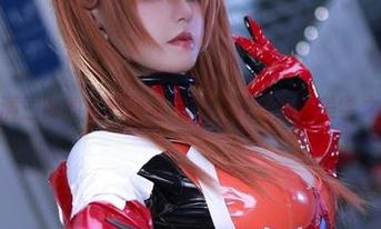 观看桜满三时的长腿写真作品，开启全新美学之旅.txt