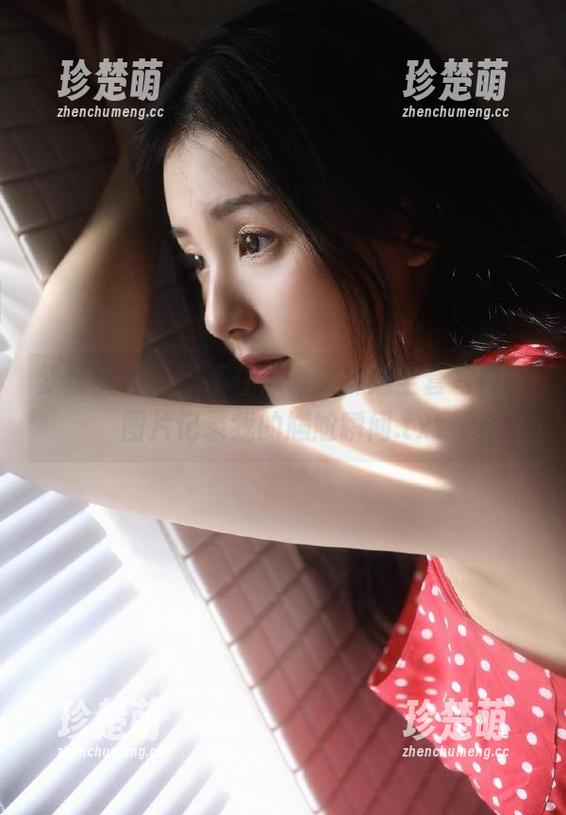 梦丝女神-璇璇 梦丝女神 - 忍不住!璇璇妹妹全套写真,图片记录我的尴尬瞬间.txt