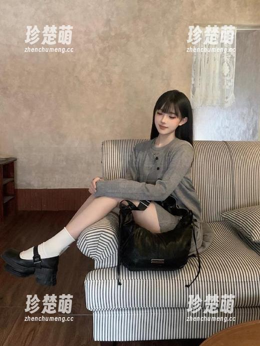森萝财团 - 小樱最新白丝套图分享，纤尘不染的纯粹美，等你一探究竟！.txt