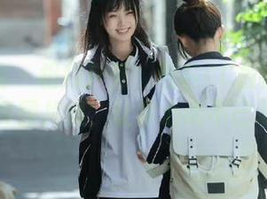 模范学院 – 相约户外!程程CC最新更新的写真图片集,让你心动不已.txt