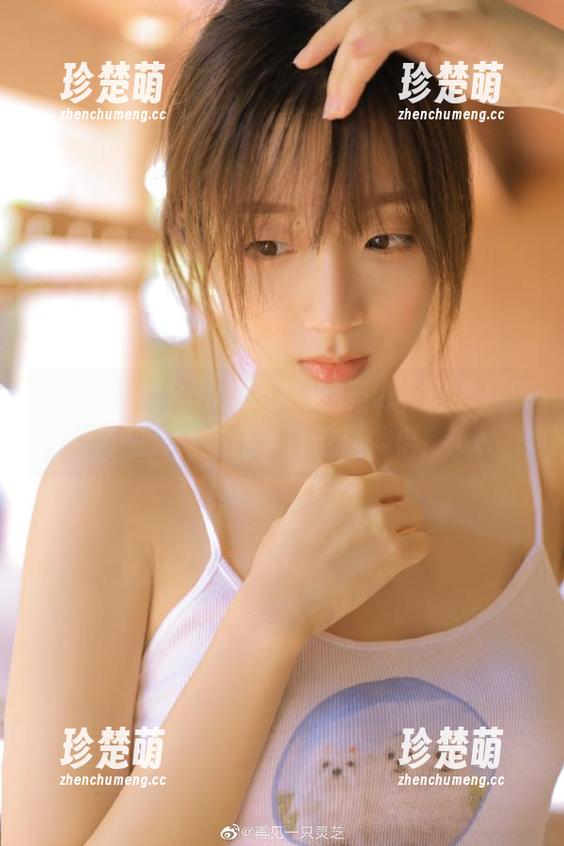 让渡边早季Saki带你嗨翻圣诞，这些搞笑写真图片简直是节日最佳伴侣！.txt