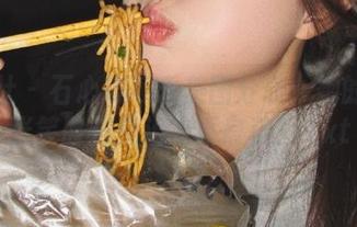 爱蜜社 – 石心琪可爱美图分享:她的每一张笑脸都是治愈系良药!.txt