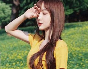 物恋传媒 – 岚岚牛仔裤写真原图更新，现在就来看看她的时尚秘密吧！.txt