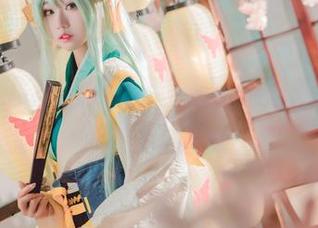 发现猫君君MaoJun独特魅力，立即下载她的小僵尸写真集！.txt