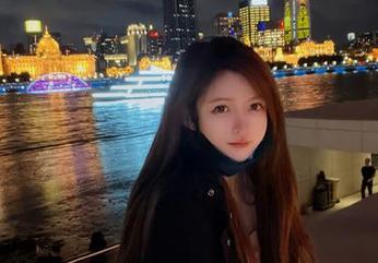 王羽杉夏日吊带背心写真全集，绝美瞬间等你下载！.txt