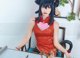 每一张都有故事：神乐坂真冬护士的经典cos写真合集.txt