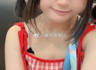 探索神沢永莉的少女写真合集:青春盛开的绚丽花园.txt