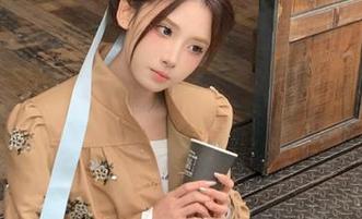 秀人网 – 拥有Cherry绯月樱的豹纹写真图包，尽享灵动与活力的完美融合！.txt