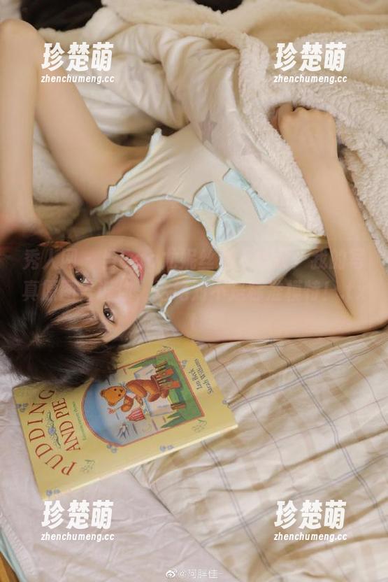 秀人网 - 当Egg尤妮丝遇上泳装：我的写真原图告诉你，这绝对不是标准模特！.txt