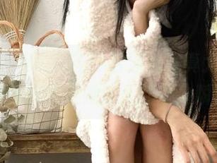 秀人网 – MODEL伊若泳衣写真大公开，高清原图记录下她迷人的魅力瞬间.txt