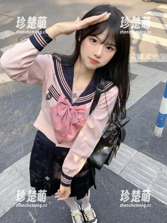 秀人网-tina_甜仔 秀人网 - 壁纸精选:tina_甜仔妹妹写真合集,为你的桌面增添无尽色彩.txt