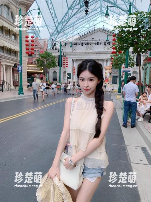 秀人网-周慕汐 秀人网 - 梦幻图包来袭!周慕汐猩红睡衣与黑丝写真独特魅力尽显!.txt