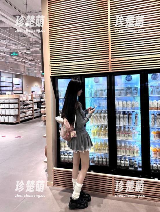 秀人网-夏诗诗Sally 秀人网 - 绝美视觉体验,夏诗诗Sally最新写真集展现网袜的惊艳魅力.txt