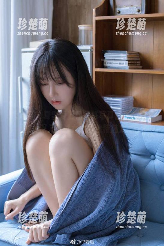 秀人网 - 夏雪爱御姐风格写真合集，绝美图片深入探讨女性的独特魅力.txt