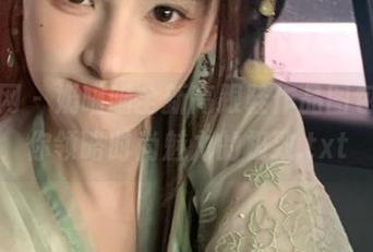 秀人网 – 奶喵喵全新高跟鞋作品图包，带你领略时尚魅力的极致.txt