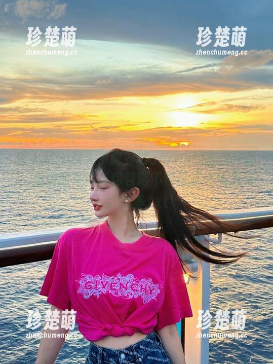 秀人网 - 深入了解安然anran的全套作品，姐姐的写真带你领略不同风格与情感交织的美.txt
