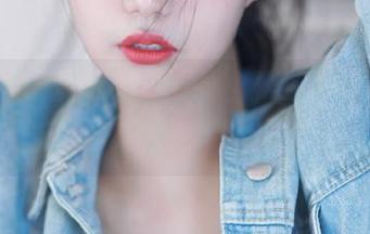 秀人网 – 高清写真集：小樱koko礼服中的故事，演绎唯美与优雅的生活.txt