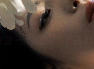 秀人网 – 精致定制：尤Una娜女神为您带来独一无二的写真作品.txt