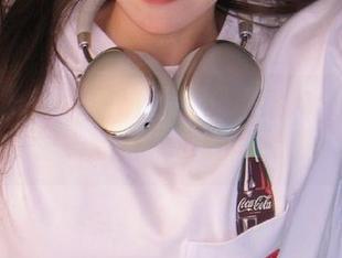秀人网 – 探索尹甜甜的白色魅力：珍藏图包资源，轻松获取时尚灵感.txt