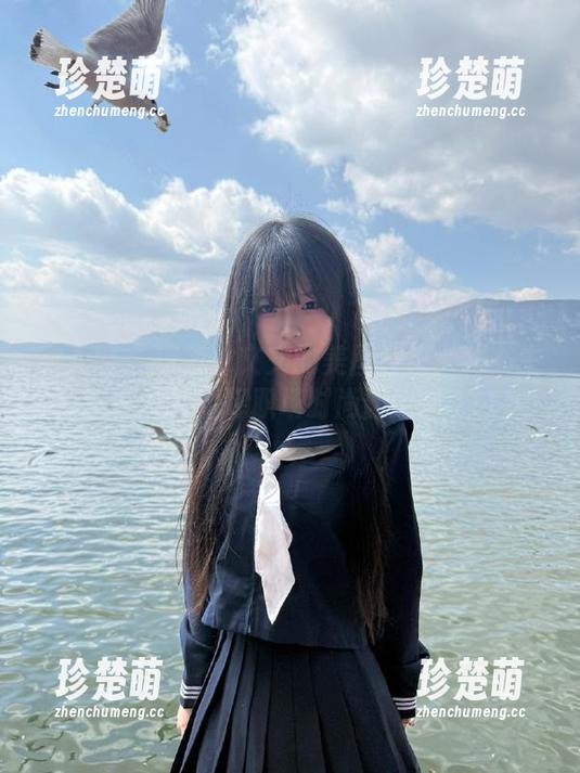 秀人网-林文文 秀人网 - 探索林文文的美图合集:秘书主题白衬衫诠释职场时尚新风尚.txt