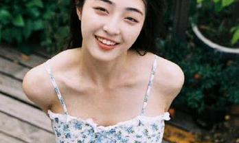 秀人网 – 林文文写真作品合集：在她的秘密中，找到那些美丽与梦想交织的瞬间.txt