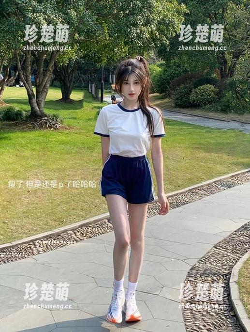 秀人网-王俪丁呀 秀人网 - 王俪丁呀的秘密与风格,精选写真套图带你进入她的宇宙.txt