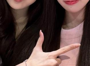 秀人网 – 探索王俪丁小宝贝的浴室世界，精彩合集呈现唯美瞬间套图.txt