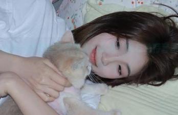 秀人网 – 白沫与秘密的完美结合：写真原图与独特套图，尽在眼前！.txt