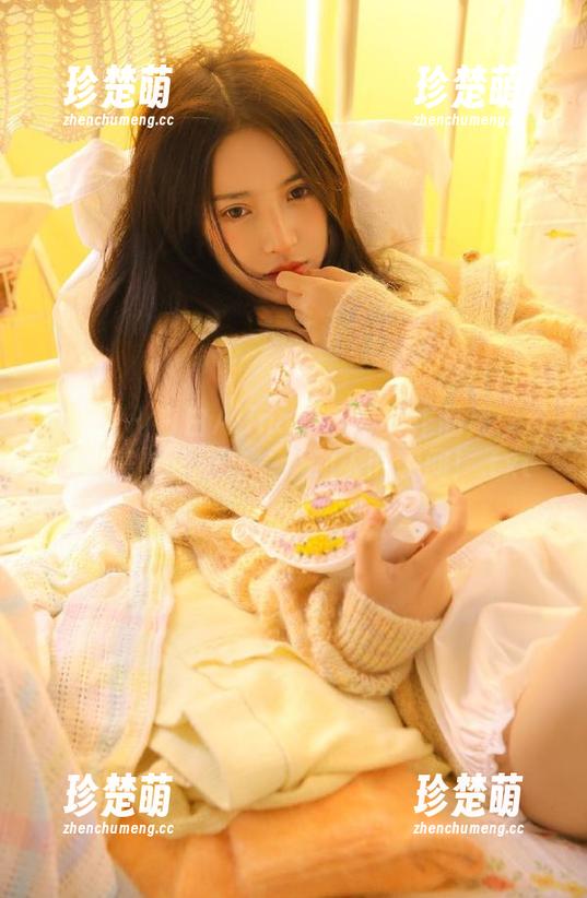 秀人网 - 白白Alina校园写真作品集：资源丰富，记录每一个动人的瞬间！.txt