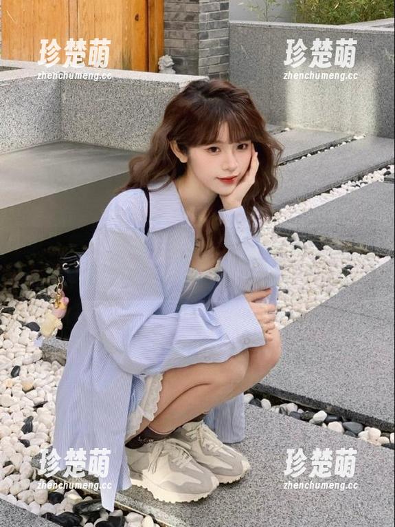 秀人网-糯米nm 秀人网 - 妩媚与优雅:糯米nm丝袜主题的高清写真集带你步入梦幻之境.txt