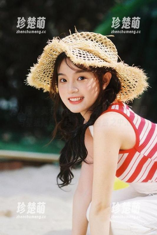 秀人网-美七mia 秀人网 - 美七mia的户外摄影之旅:美图与壁纸陪你一起沉浸在自然之中.txt