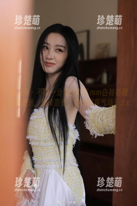 秀人网 - 不花一分钱！草莓mm白衬衫图包免费送，快来查看，穿出超模气场！.txt