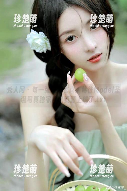 秀人网-葛征Model 秀人网 - 每一张都是惊喜:葛征Model圣诞写真独家网盘资源上线了.txt