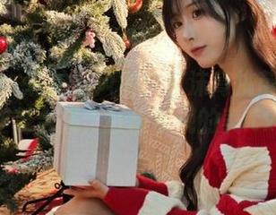 秀人网 – 私拍新风尚:言沫高挑苗条美女丝足合集,打破常规的美.txt