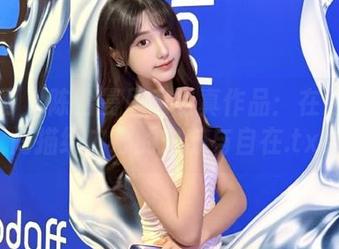 秀人网 – 陈怡曼居家写真作品：在四墙之间描绘内心的宁静与自在.txt