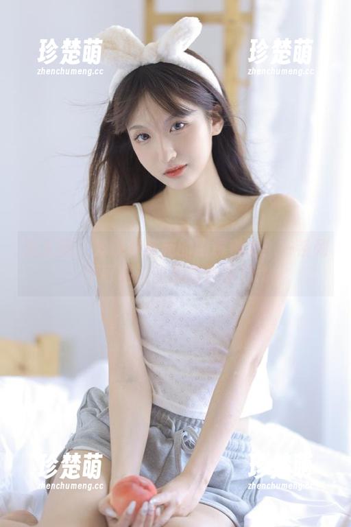 秀人网-黄歆苑 秀人网 - 发现黄歆苑的眼镜魅力:一系列不可错过的美图合集.txt