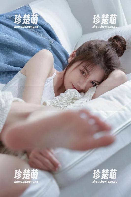 紧急企划-见希w 紧急企划 - 见希w带来超萌福利写真,吊带风格让你心动不已.txt