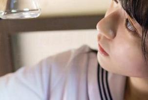 网红馆 – 优雅筱慧与和服，探索传统文化中的写真美图精选.txt