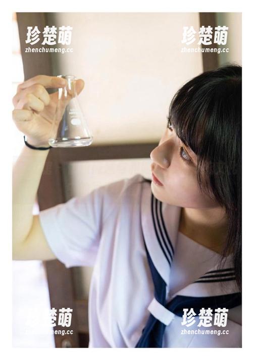 网红馆 - 优雅筱慧与和服，探索传统文化中的写真美图精选.txt