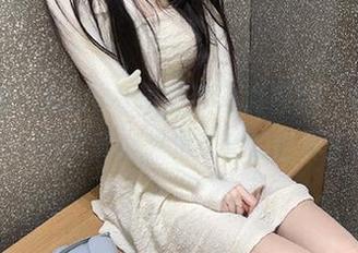 美媛馆 – Love陆瓷圣诞写真原图，带你进入一个充满幻想和欢乐的世界.txt