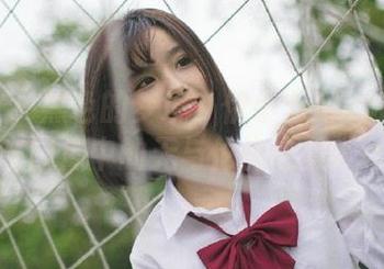 美媛馆 – 黑色的梦境:伊小七MoMo作品在图库中的无与伦比之美.txt
