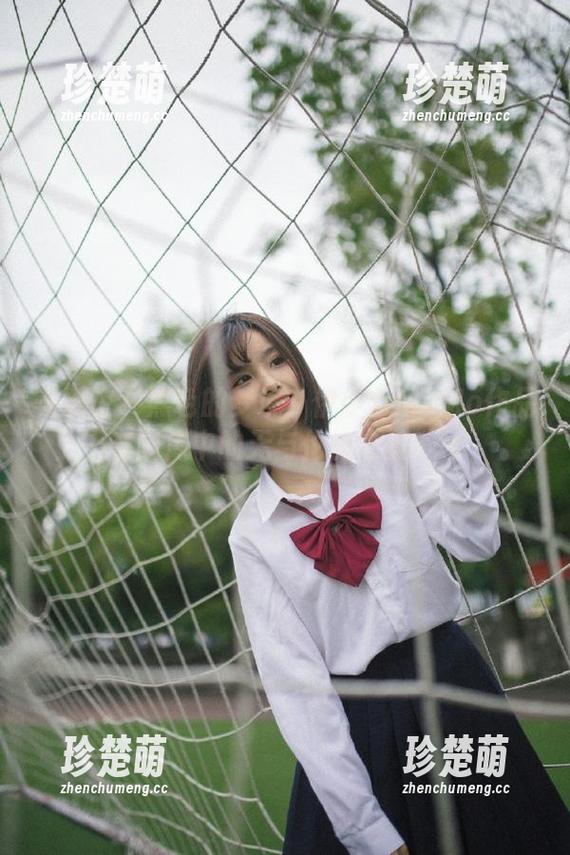 美媛馆-伊小七MoMo 美媛馆 - 黑色的梦境:伊小七MoMo作品在图库中的无与伦比之美.txt