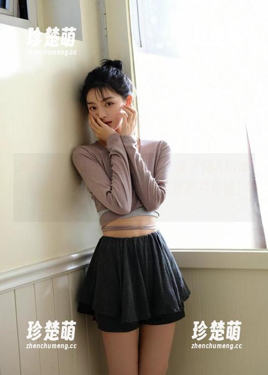 美媛馆-徐子琦Anna 美媛馆 - 静待绽放的美腿,徐子琦Anna写真带你领略腿部艺术的极致照片体验!.txt