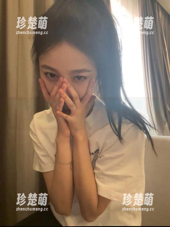 美媛馆-田孝媛 美媛馆 - 原图分享:田孝媛婚纱写真,展现生活中的细腻之美.txt