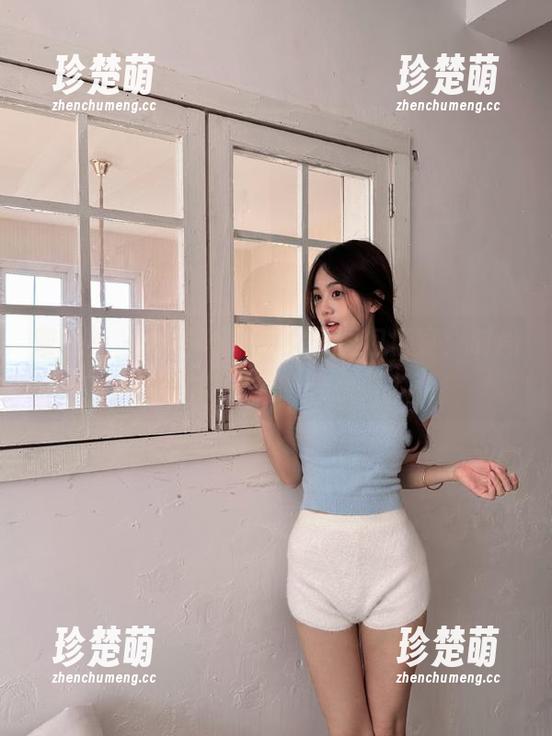 蜜桃社-佩琦Pinky 蜜桃社 - 佩琦Pinky女王图包盛宴:时尚与艺术的完美结合合集.txt