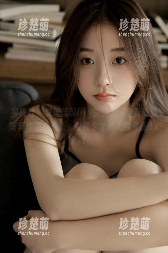 蜜桃社-琉璃lily 蜜桃社 - 发现琉璃lily的魅力:全新瑜伽写真作品集更新,引领你体验无穷灵感.txt