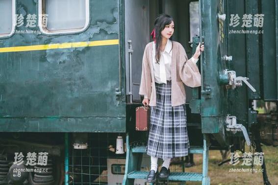 蜜桃社-美绪 蜜桃社 - 免费下载!美绪的美腿写真,快来感受何为腿界巅峰!.txt